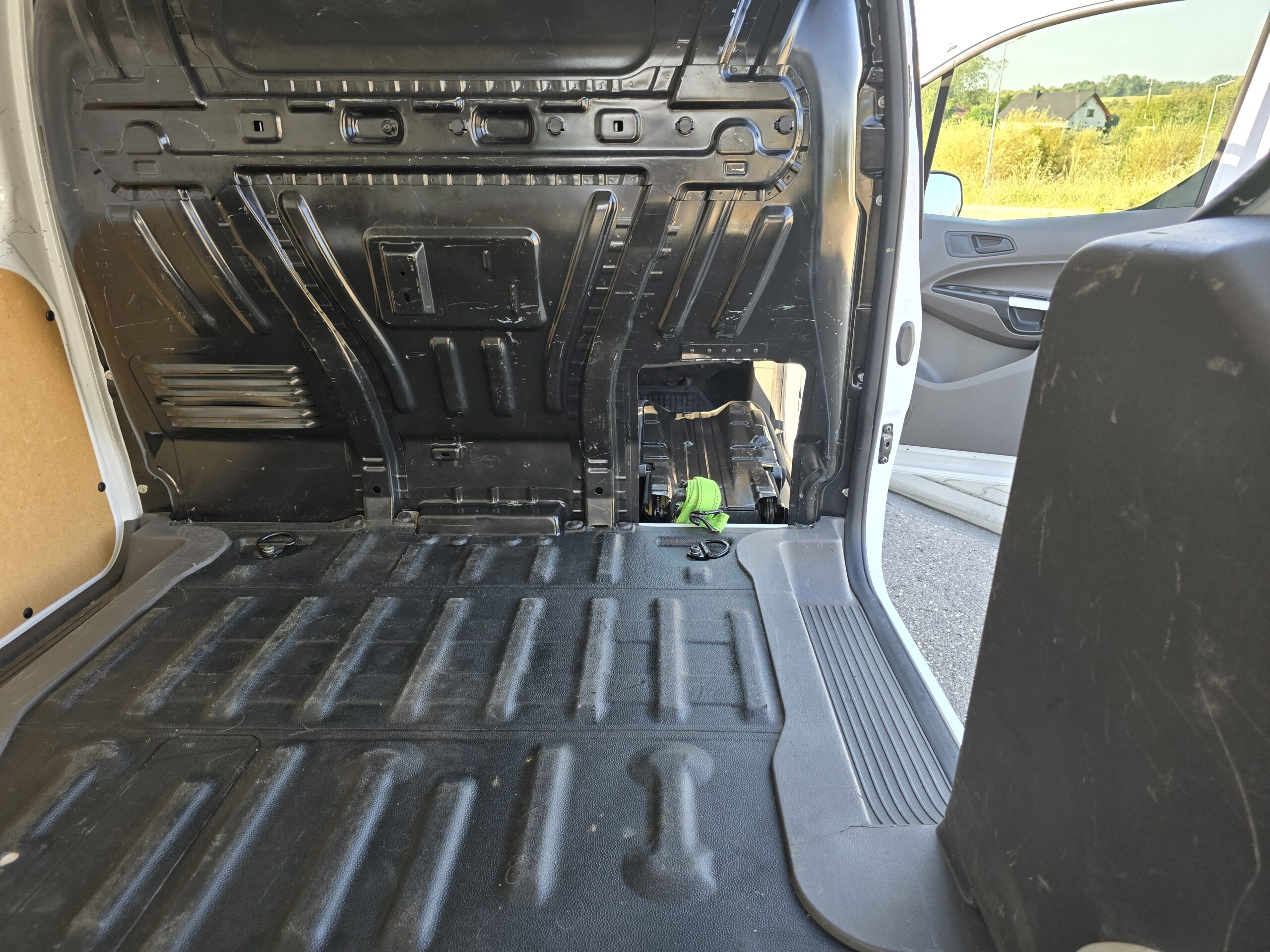 Ford Transit Connect L2 h1 Long Vat 23% - obrazek 41
