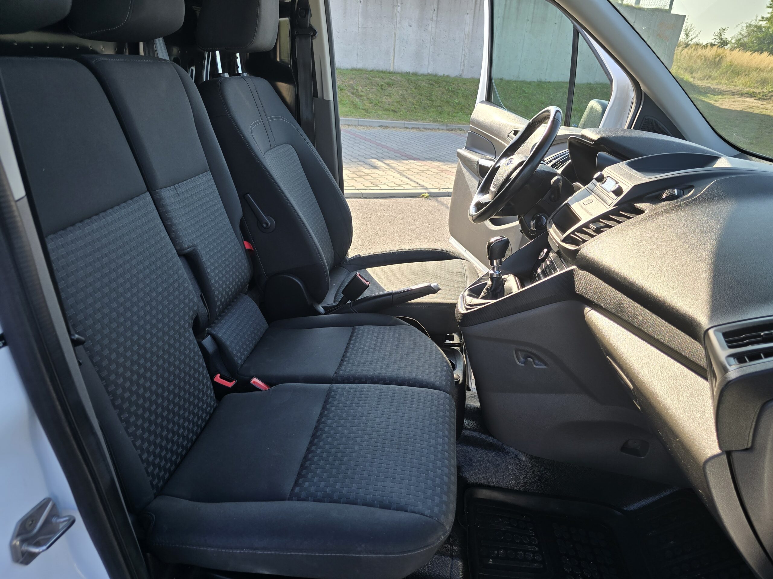 Ford Transit Connect L2 h1 Long Vat 23% - obrazek 31