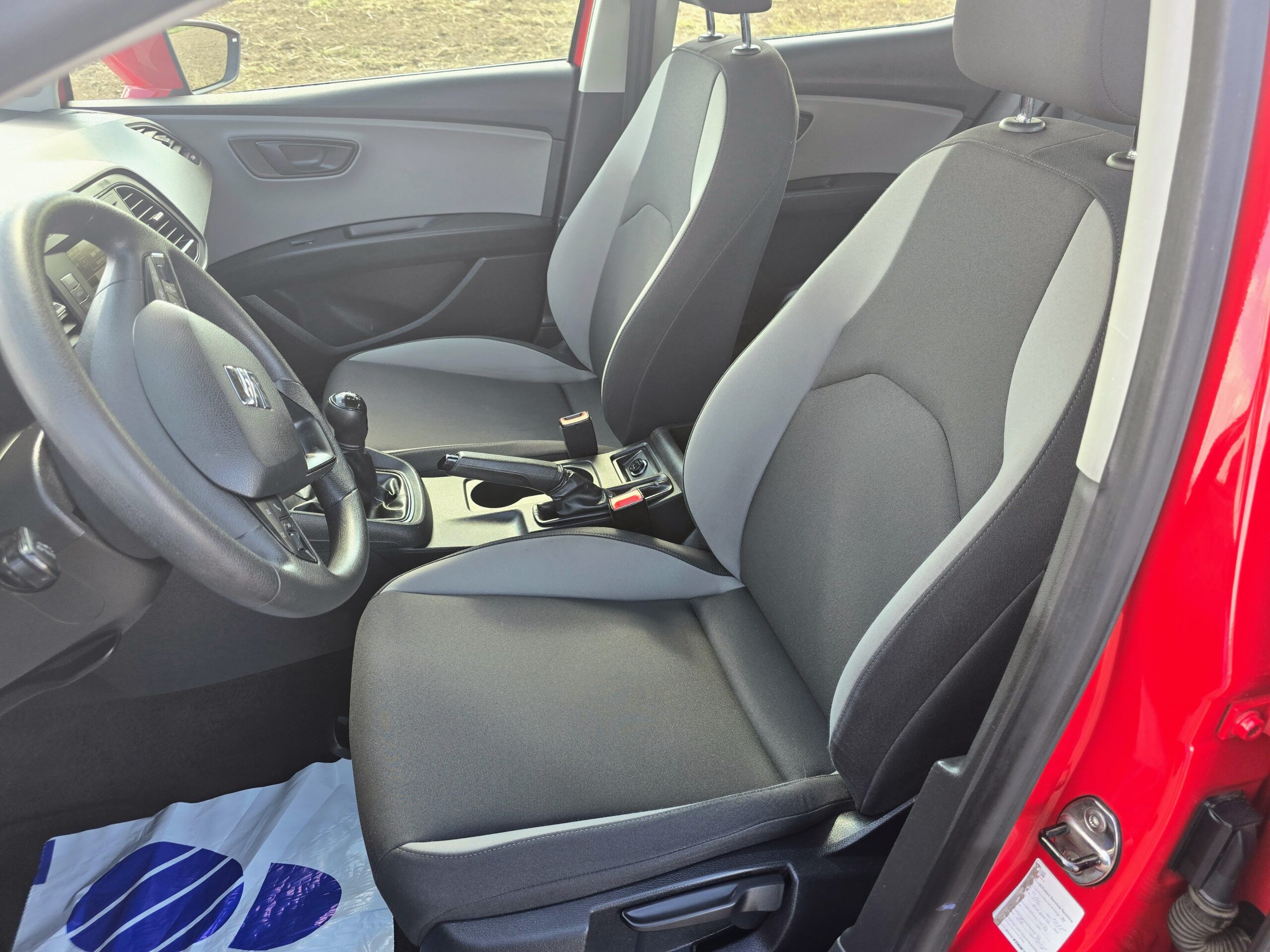 Seat Leon 1,2 TSI 105 KM - obrazek 24