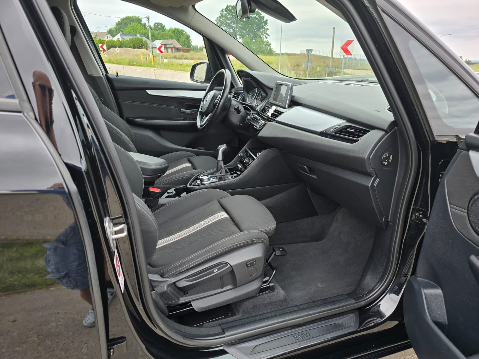 BMW 218 D GRAN TOURER Sport Line - obrazek 24