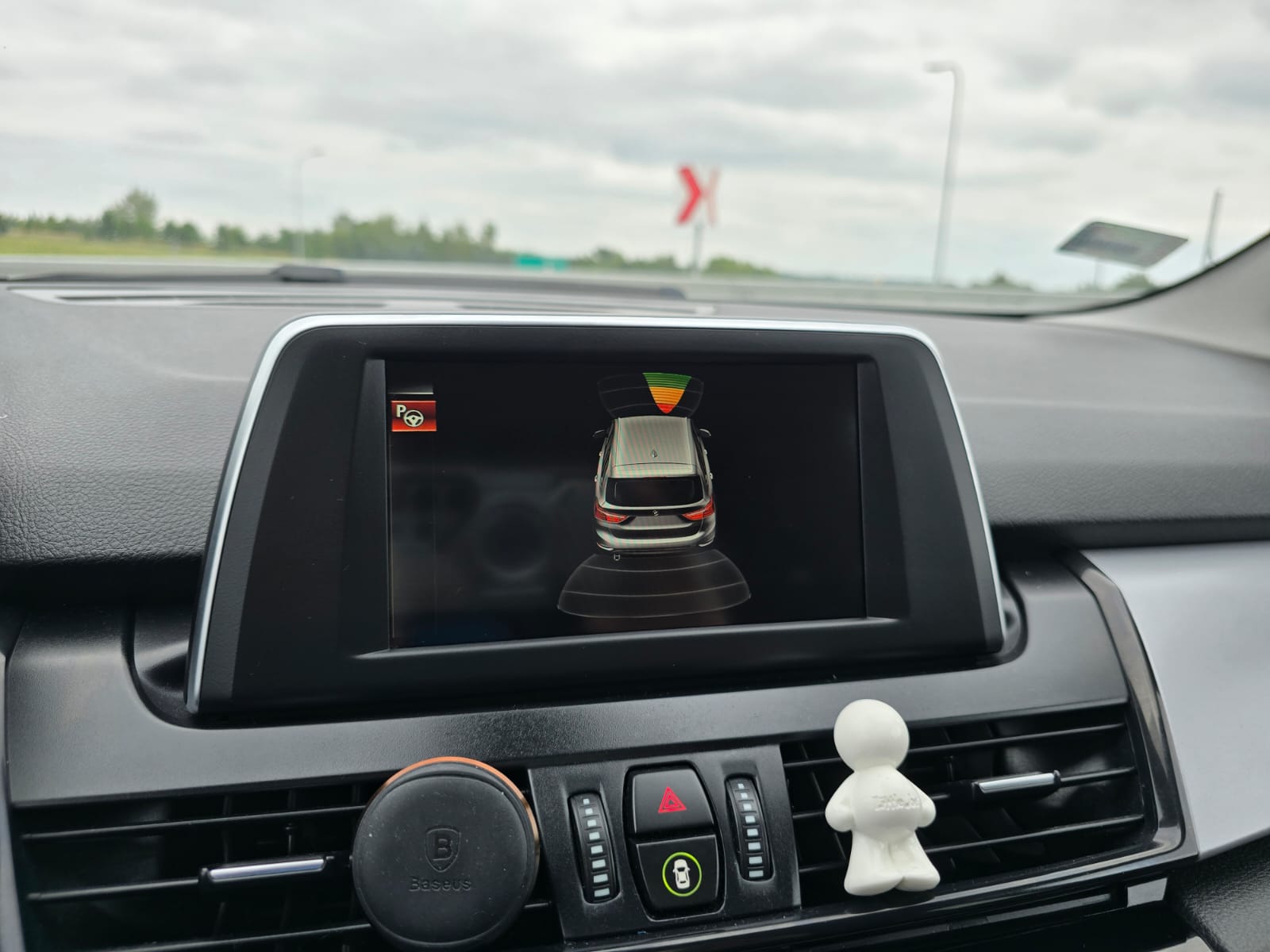 BMW 218 D GRAN TOURER Sport Line - obrazek 25